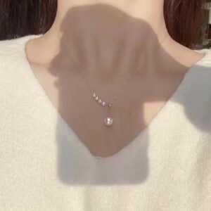 18K Mermaid Tear Pendant